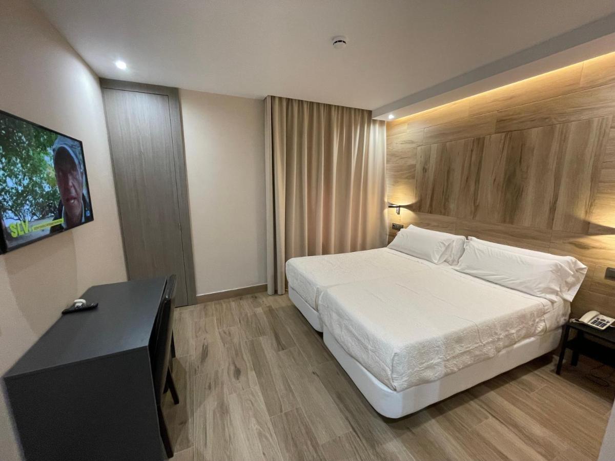 Castilla Guerrero Malaga Luaran gambar